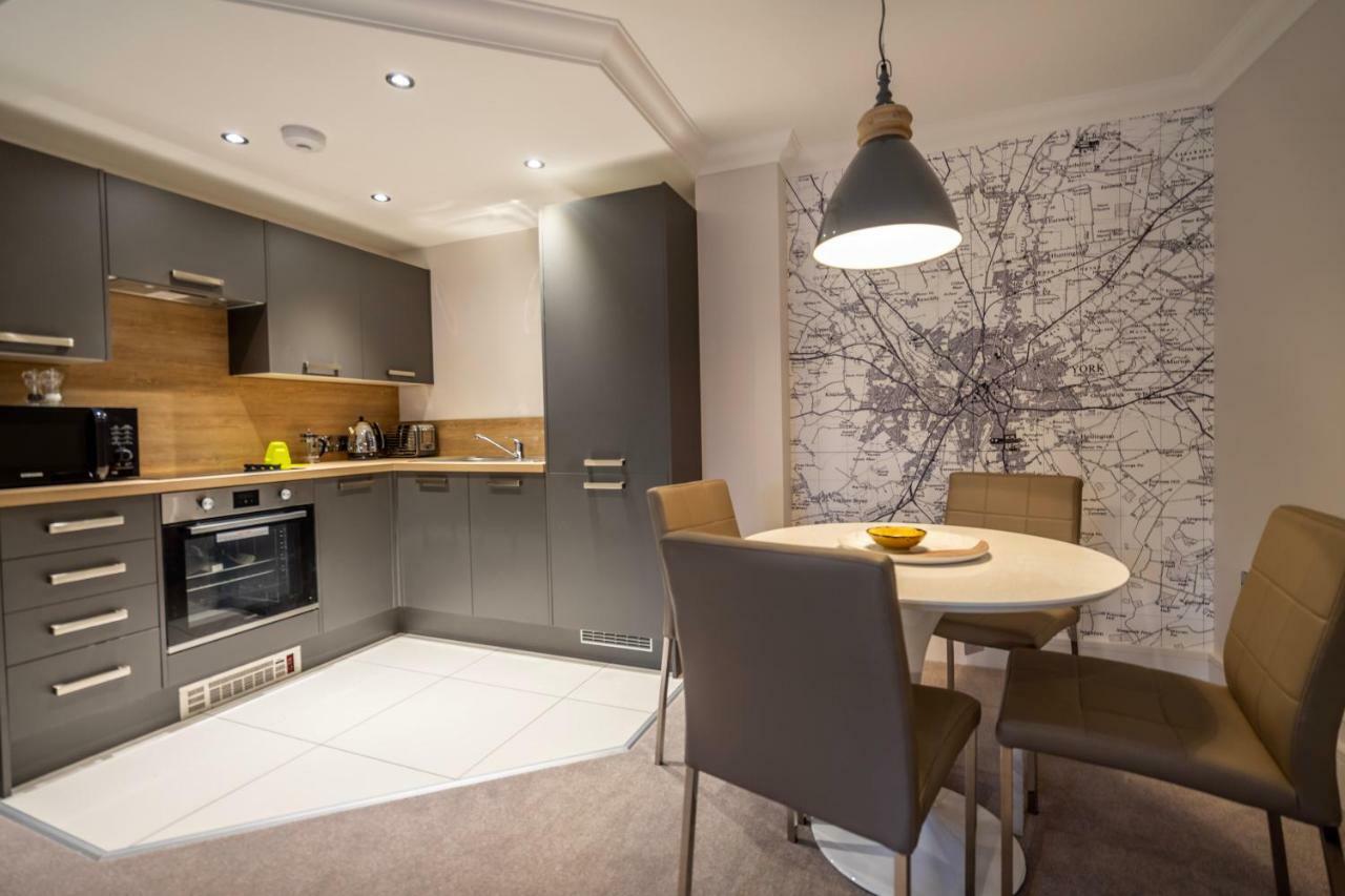 2 London Mews York Exterior photo