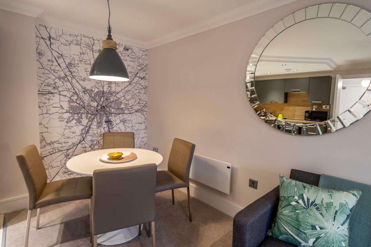 2 London Mews York Exterior photo