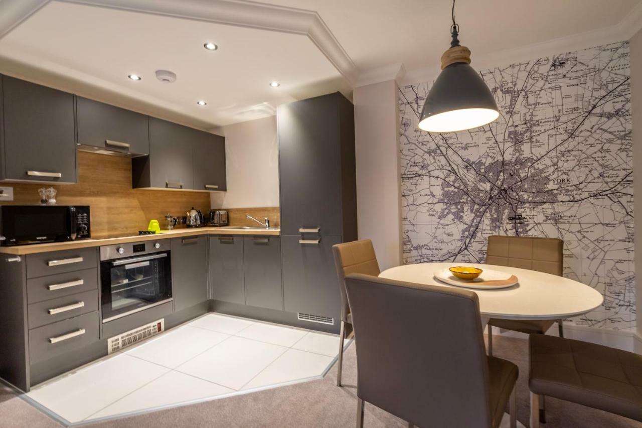 2 London Mews York Exterior photo
